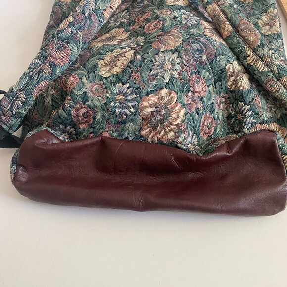 Women\'s Retro Floral Tapestry Backpack with Leather Accents Boho Great Condition